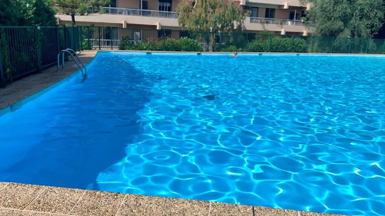 Sea View Apartment In Residence With Swimming Pool! Nicea