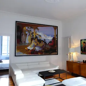 https://maison-eugnie.midi-pyreneeshotels.com